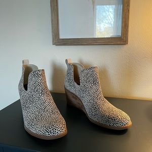 Kallie Wedge Bootie